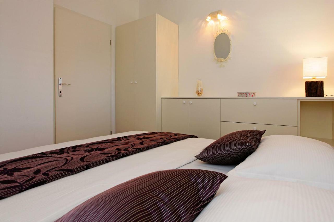 Apartament Superb Penthouse Luna Bol Zewnętrze zdjęcie