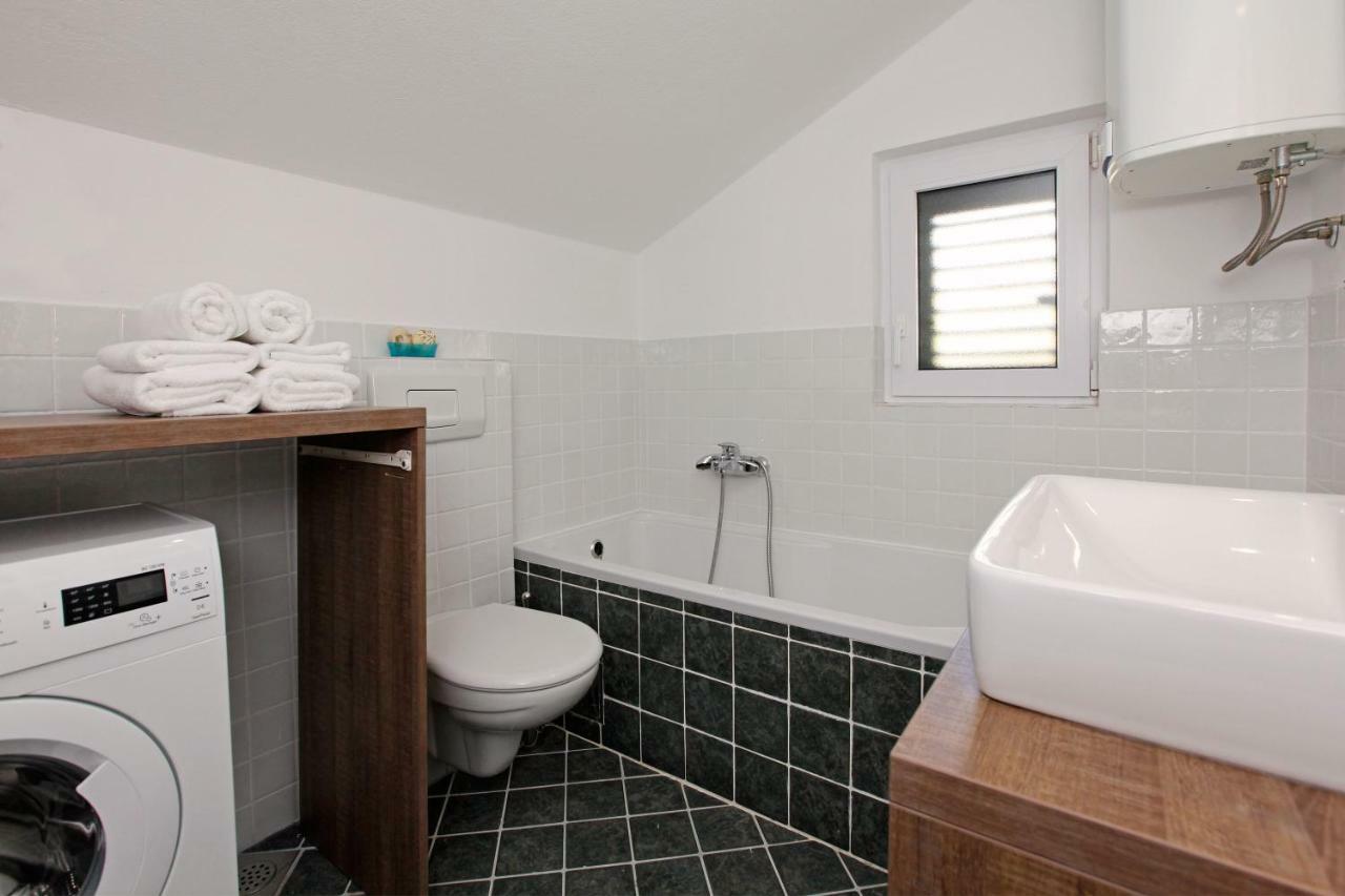 Apartament Superb Penthouse Luna Bol Zewnętrze zdjęcie